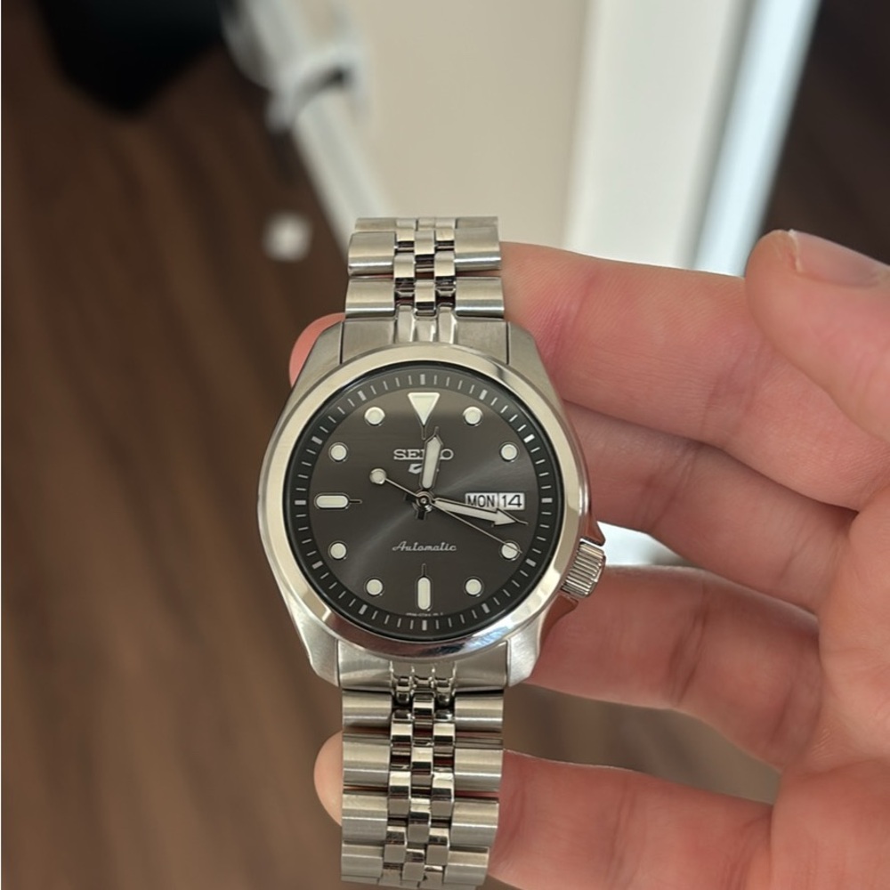 Seiko Black and Silver Men's Watch